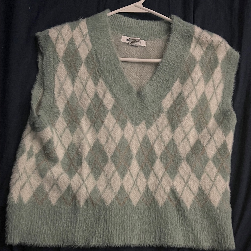 Argyle Patterned Sleeveless Sweater Vest